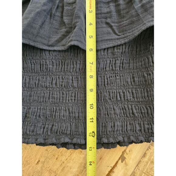 Old Navy Smocked Cropped Black Top Women’s Size M NWT - Picture 6 of 6